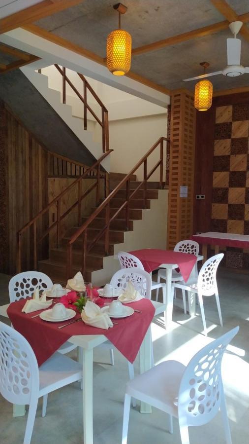 Finolhu Beach Guest House Felidhoo Bagian luar foto