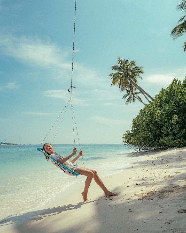 Finolhu Beach Guest House Felidhoo Bagian luar foto